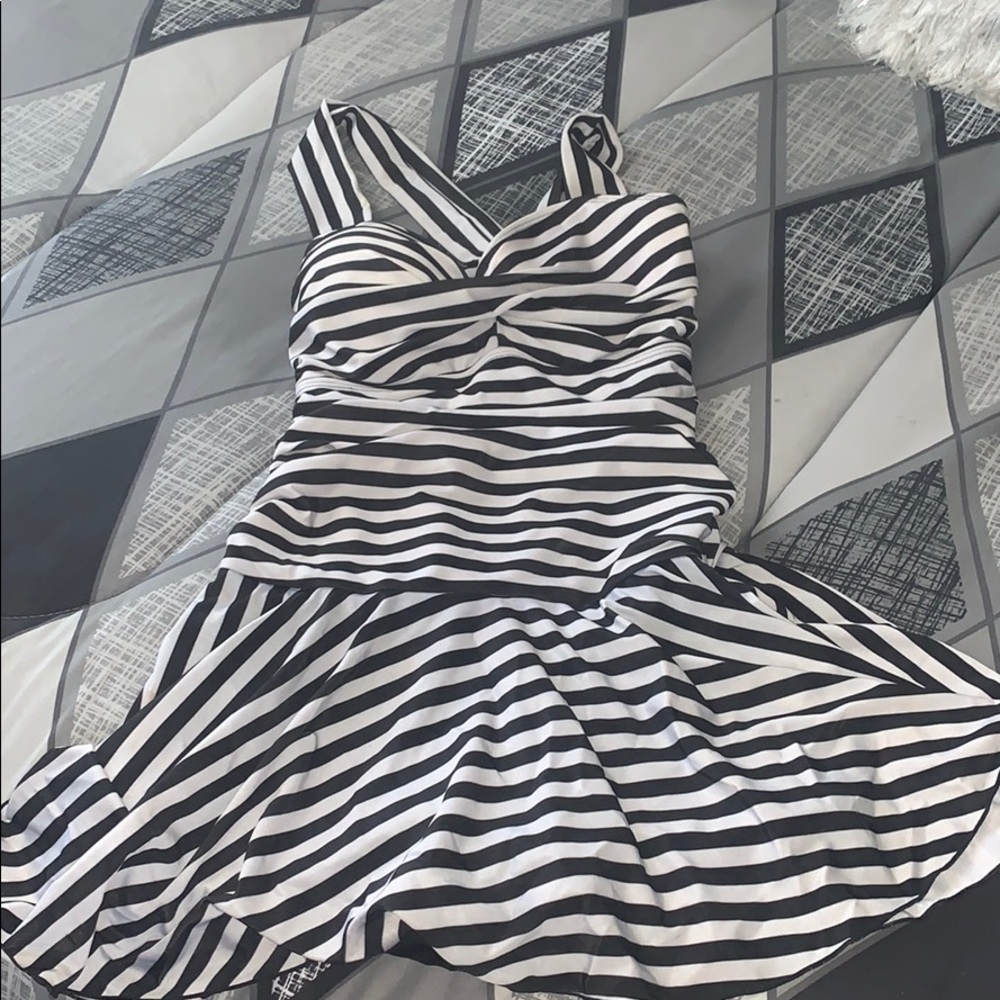 White and black striped swimsuit with shorts Sz. L